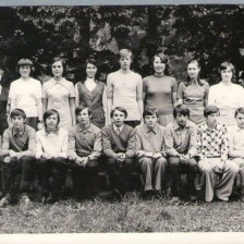 Základní devítiletá škola v Bouzově, 9. třída, 1974-1975, třídní učitel:  Miloslav Zukal