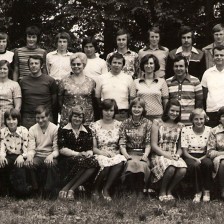 Základní devítiletá škola v Bouzově, 9. třída, 1978-1979, třídní učitelka: Milena Strádalová