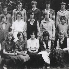 Základní devítiletá škola Bouzov, 8.třída, 1980-1981, třídní učitelka: Margit Pospíšilová